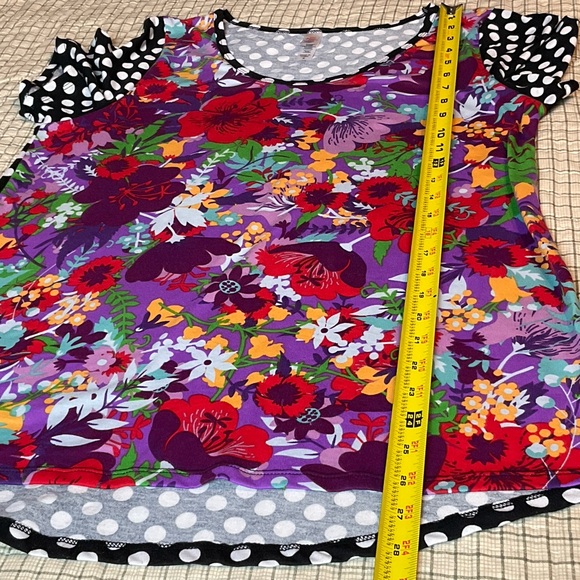 LuLaRoe Floral w/Polka Dot Sleeves - Purple Multi *Coupon - Picture 11 of 11